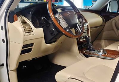 Luxury-Car-Interior-Detail-Avon-Indiana